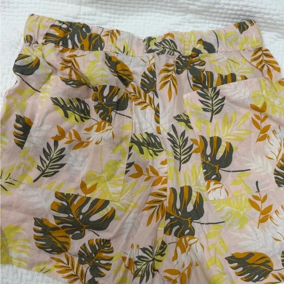 Sanctuary Pink and Yellow Leaf Print High Waist Shorts - Picture 4 of 4
